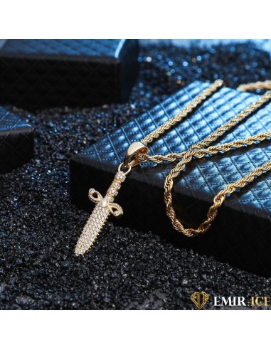 COLLIER PENDENTIF ÉPÉE : Symbole de bravoure vous aussi creer 