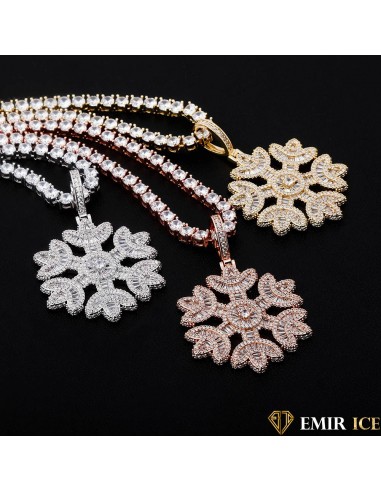 COLLIER PENDENTIF FLOCON DE NEIGE offre 