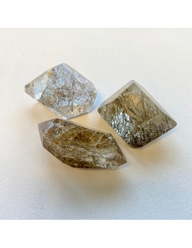 Forme libre de Quartz Rutile et Tourmaline noire (avancer avec confiance vers l'avenir / ancrage / protection) Economisez 